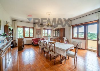 Sala da pranzo - Villa via della castagnetta
 
38, Ardea - foto 7