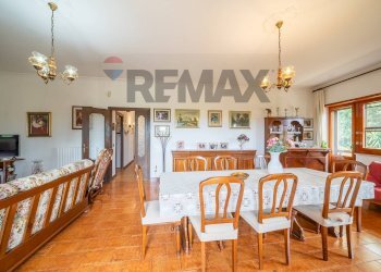 Sala da pranzo - Villa via della castagnetta
 
38, Ardea - foto 8