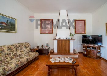 Soggiorno - Villa via della castagnetta
 
38, Ardea - foto 13