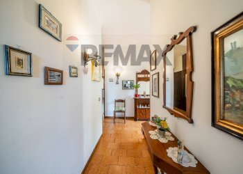 Hall / corridoio - Villa via della castagnetta
 
38, Ardea - foto 20