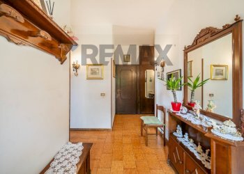 Hall / corridoio - Villa via della castagnetta
 
38, Ardea - foto 21