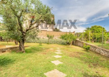Giardino - Villa via della castagnetta
 
38, Ardea - foto 54