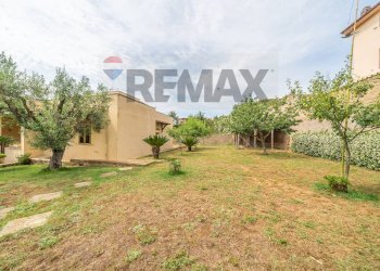 Giardino - Villa via della castagnetta
 
38, Ardea - foto 56
