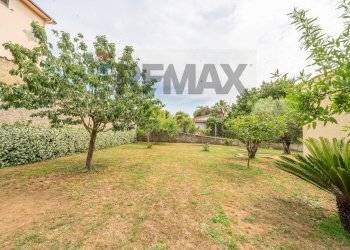 Giardino - Villa via della castagnetta
 
38, Ardea - foto 60