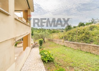 Giardino - Villa via della castagnetta
 
38, Ardea - foto 67