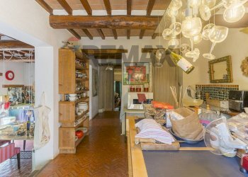 Sala da pranzo - Villa Via Della Torre
 
98, Paciano - photo 11