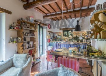 Sala da pranzo - Villa Via Della Torre
 
98, Paciano - photo 12