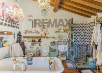 Bagno - Villa Via Della Torre
 
98, Paciano - photo 73