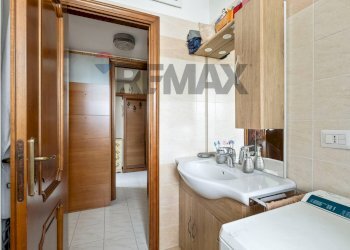 Bagno - Bilocale Via Giuseppe Di Vittorio
 
235, Sesto San Giovanni - foto 17