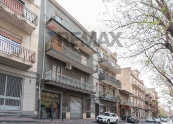 Edificio all\'aperto - Apartment Via Catania
 
250, Adrano - photo 1