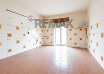 Stanza vuota - Apartment Via Catania
 
250, Adrano - photo 2