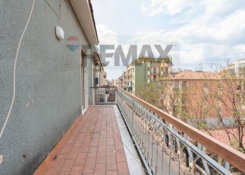 Balcone - Apartment Via Catania
 
250, Adrano - photo 9