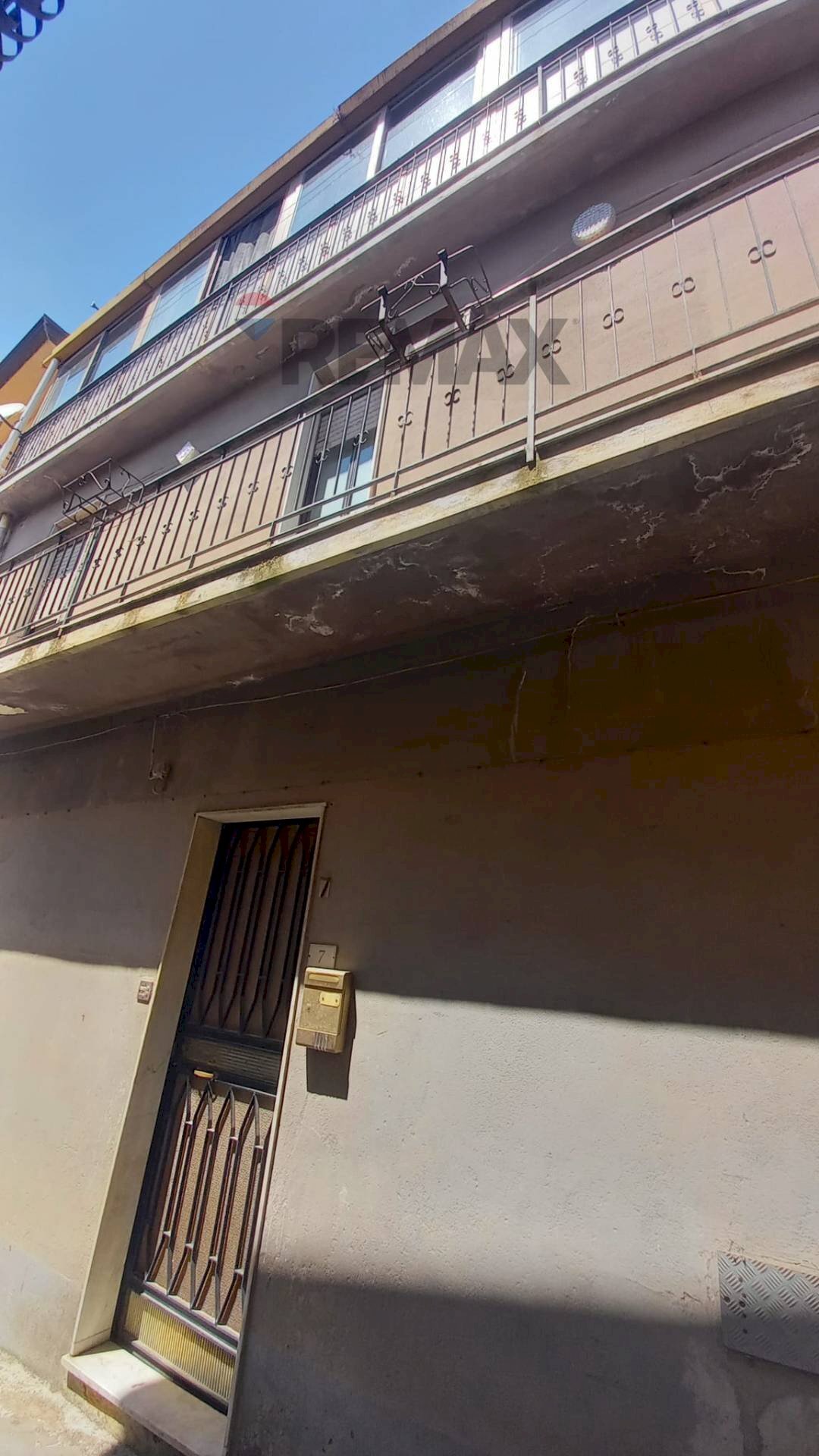 Edificio all\'aperto - Independent house via san salvatore
10, Roccella Valdemone - photo 3