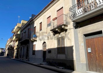 Edificio all\'aperto - Semi-detached house via francesco crispi
 
278, Alì Terme - photo 13