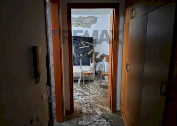 Hall / corridoio - Quadrilocale Via Lungomare
 
86, Sant'Alessio Siculo - foto 24