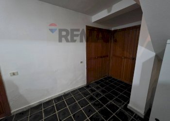 Stanza vuota - Quadrilocale Via Lungomare
 
86, Sant'Alessio Siculo - foto 28