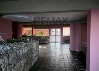 Ricezione / Lobby - Quadrilocale Via Lungomare
 
86, Sant'Alessio Siculo - foto 33