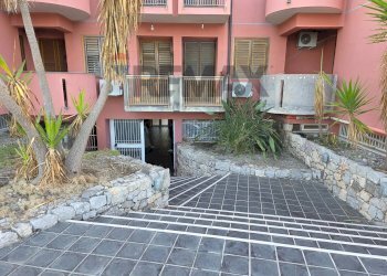 Edificio all\'aperto - Quadrilocale Via Lungomare
 
86, Sant'Alessio Siculo - foto 38