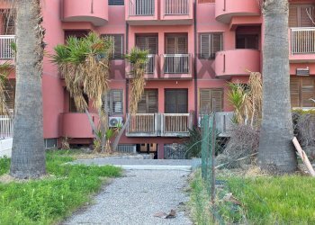 Edificio all\'aperto - Quadrilocale Via Lungomare
 
86, Sant'Alessio Siculo - foto 40