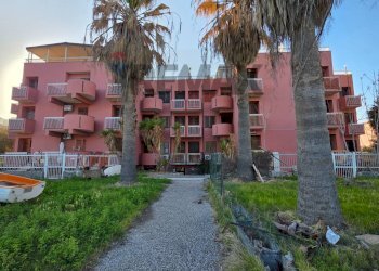 Edificio all\'aperto - Quadrilocale Via Lungomare
 
86, Sant'Alessio Siculo - foto 41