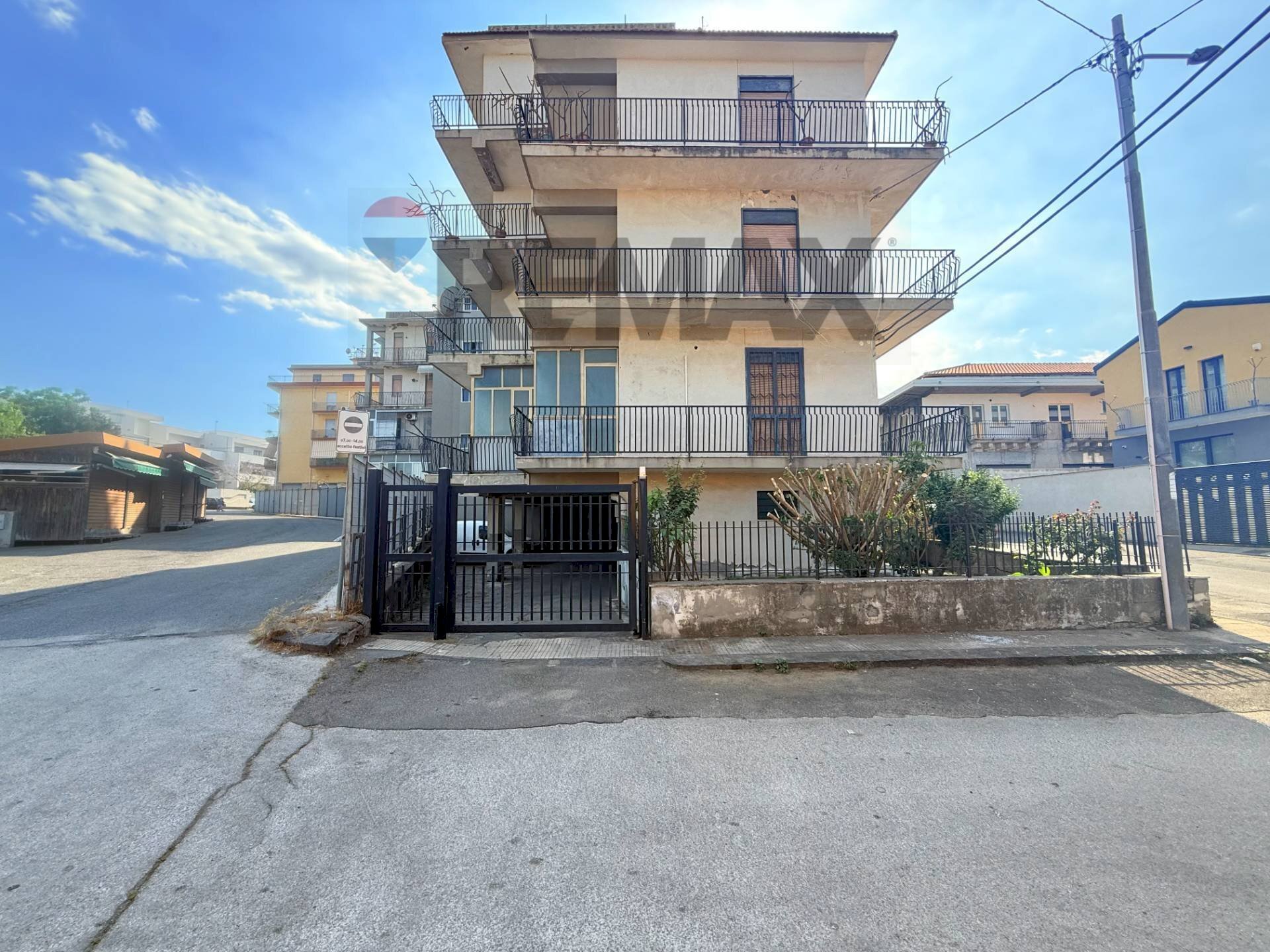 Edificio all\'aperto - Appartamento via circumvallazione
 
8, Riposto - foto 1