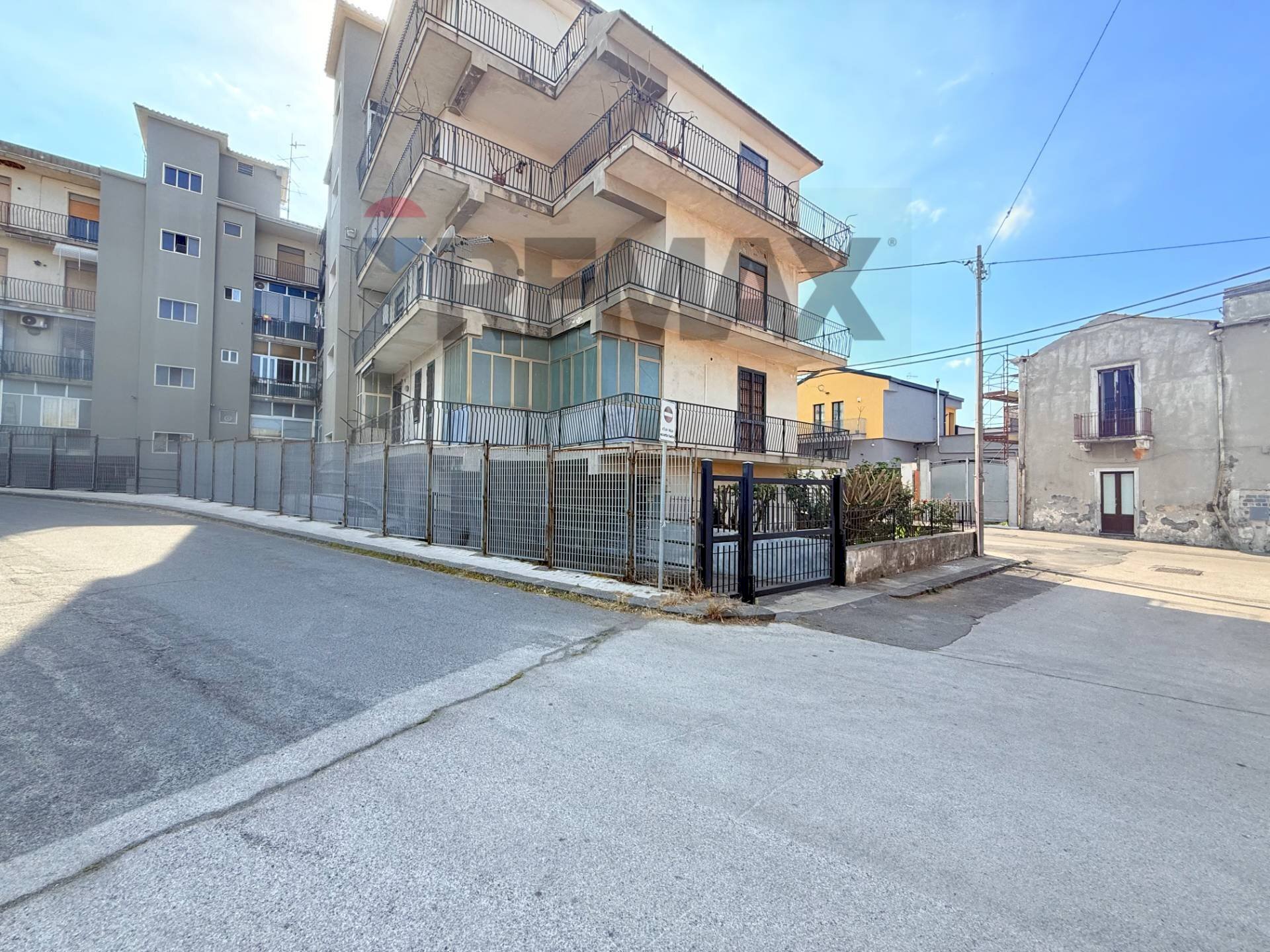Edificio all\'aperto - Appartamento via circumvallazione
 
8, Riposto - foto 3