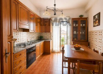 Cucina - Appartamento via circumvallazione
 
8, Riposto - foto 10