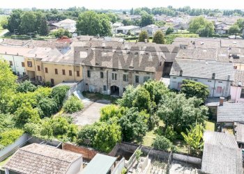 Edificio all\'aperto - Trilocale Via Soragna
 
13, Luzzara - foto 26