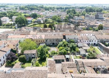 Edificio all\'aperto - Trilocale Via Soragna
 
13, Luzzara - foto 23