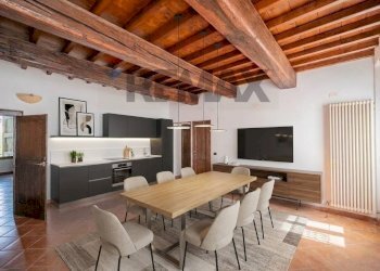 Sala da pranzo - Quadrilocale Via Soragna
 
13, Luzzara - foto 1