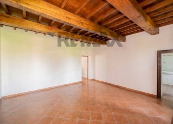 Stanza vuota - Quadrilocale Via Soragna
 
13, Luzzara - foto 17
