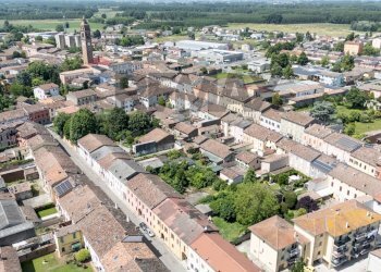 Edificio all\'aperto - Quadrilocale Via Soragna
 
13, Luzzara - foto 44