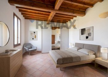 Camera / camera da letto - Trilocale Via Soragna
 
13, Luzzara - foto 6