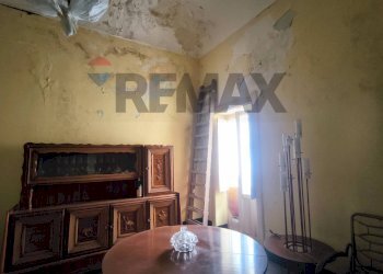 Sala da pranzo - Quadrilocale VIA IERONE I L'ETNEO
 
10, Siracusa - foto 6