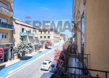 Edificio all\'aperto - Quadrilocale VIA IERONE I L'ETNEO
 
10, Siracusa - foto 16