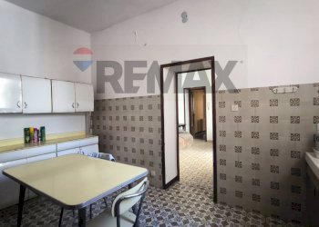Cucina - Quadrilocale VIA IERONE I L'ETNEO
 
10, Siracusa - foto 27
