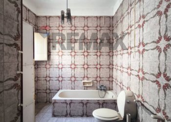 Bagno - Quadrilocale VIA IERONE I L'ETNEO
 
10, Siracusa - foto 32