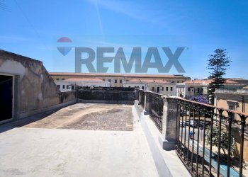Terrazza - Quadrilocale VIA IERONE I L'ETNEO
 
10, Siracusa - foto 33