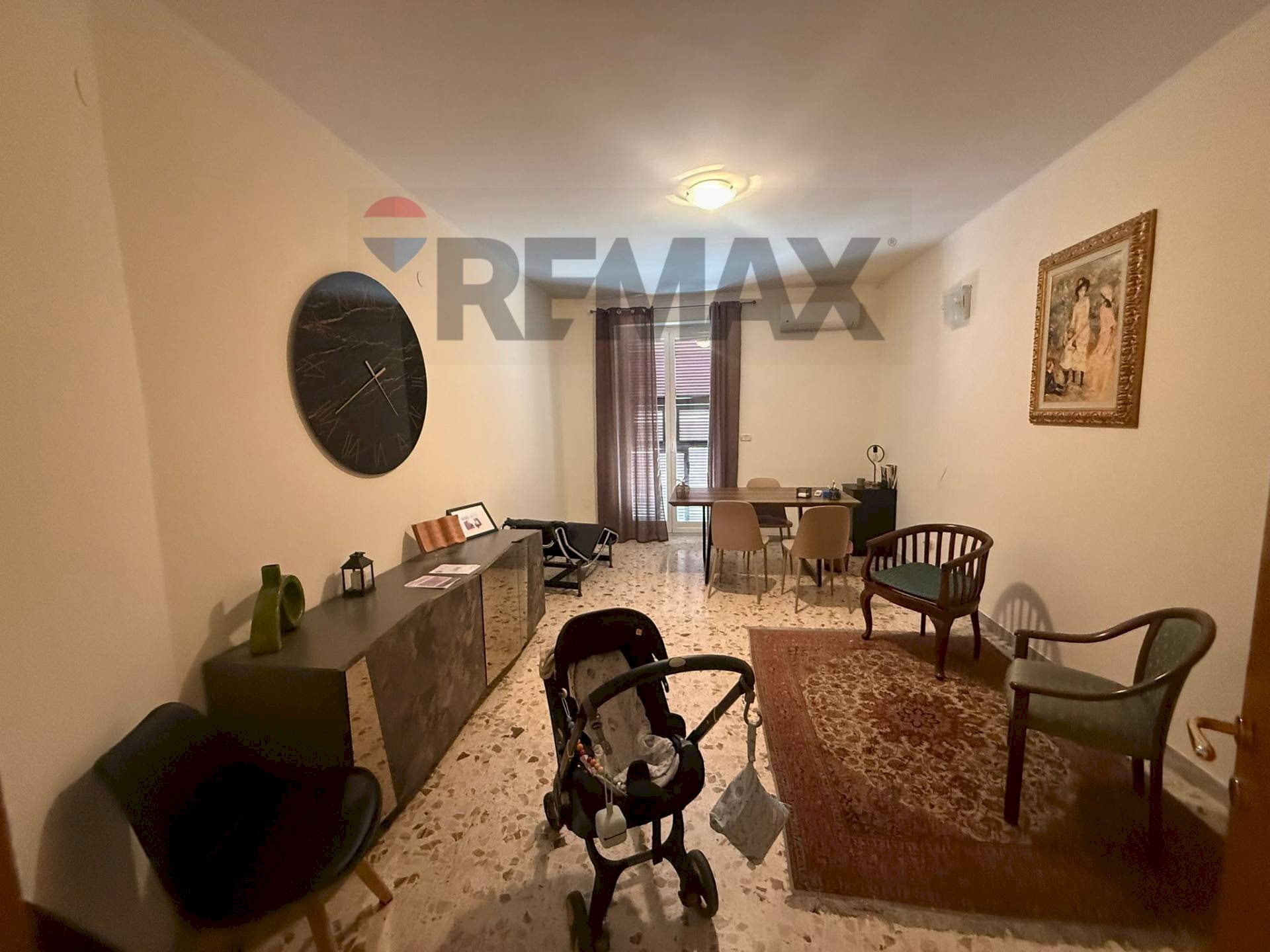 Sala da pranzo - Quadrilocale via santa lucia
 
143, Napoli - foto 3