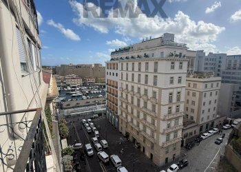 Edificio all\'aperto - Quadrilocale via santa lucia
 
143, Napoli - foto 14