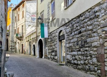 Edificio all\'aperto - Casa semi indipendente Via Contrinzio
 
40, Bienno - foto 3