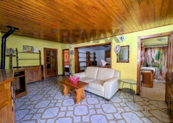 Soggiorno - Casa semi indipendente Via Contrinzio
 
40, Bienno - foto 8