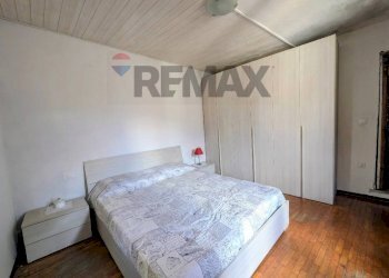 Camera / camera da letto - Casa semi indipendente Via Contrinzio
 
40, Bienno - foto 13