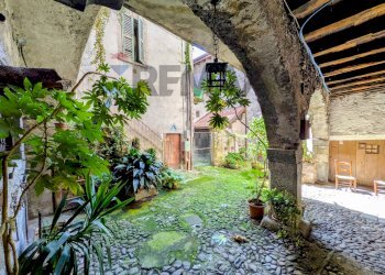Giardino - Casa semi indipendente Via Contrinzio
 
40, Bienno - foto 19