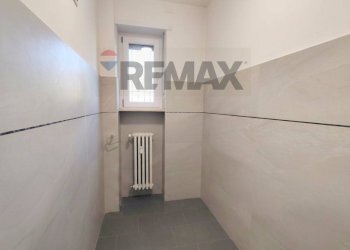 Bagno - Three-room apartment strada volvera
 
25, Orbassano - photo 7