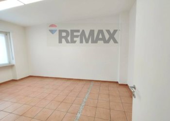 Stanza vuota - Three-room apartment strada volvera
 
25, Orbassano - photo 15