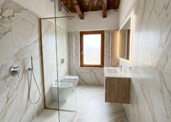 Bagno - Four-room apartment Via Marconi
100, Minerbe - photo 4