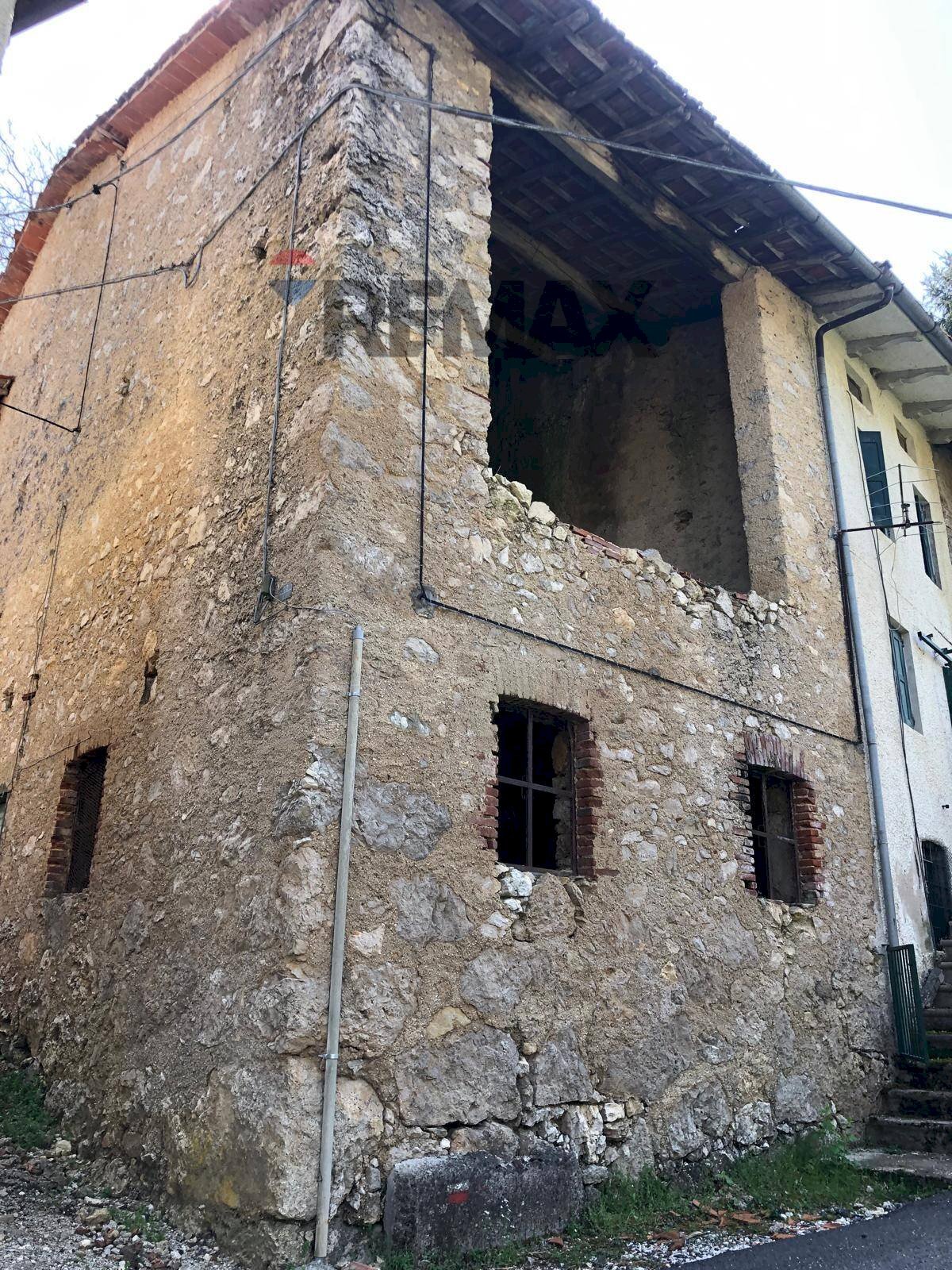 Casa all\'aperto - Rustico via Bagattini di Sopra
3, Posina - foto 2