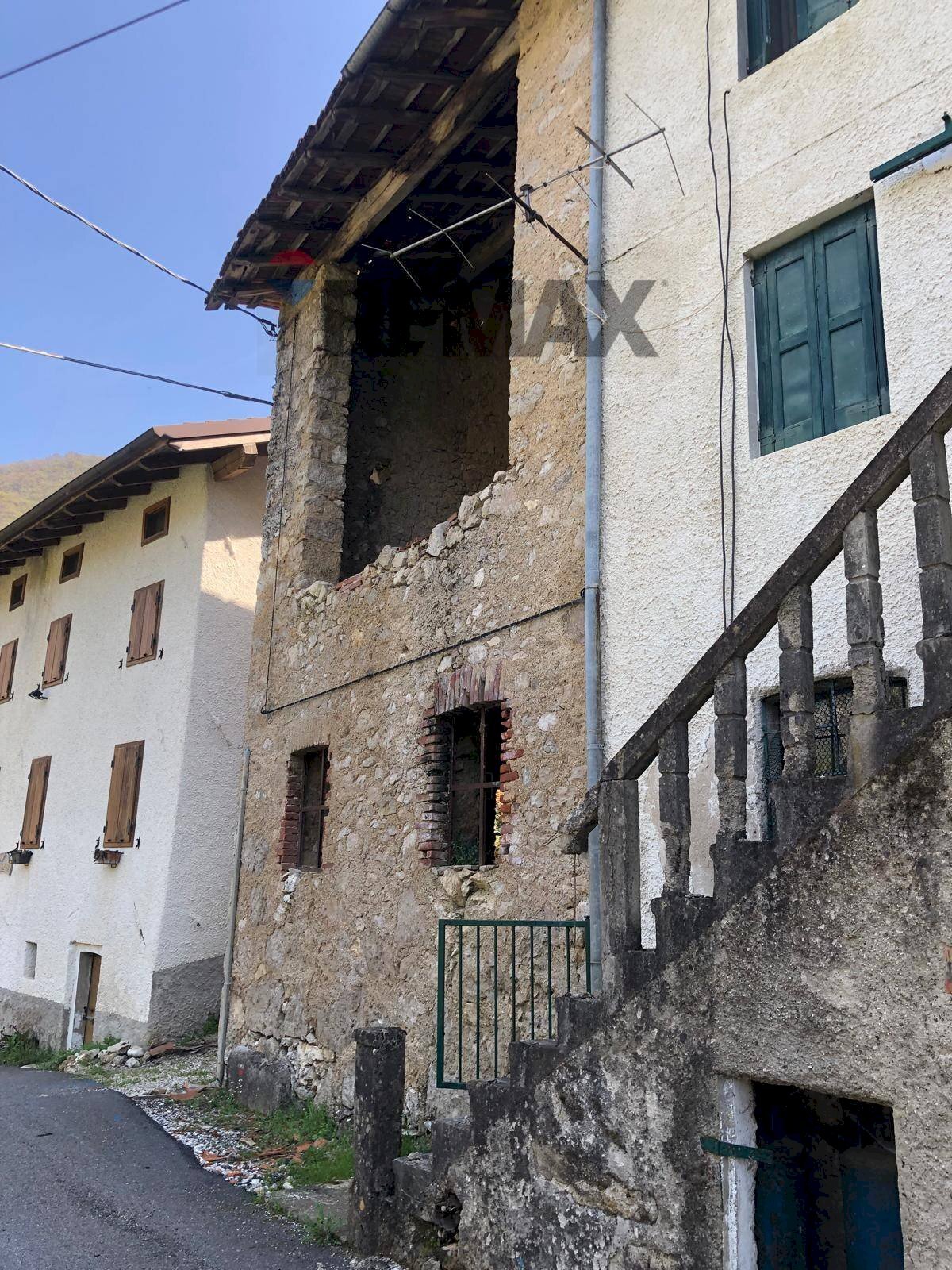 Edificio all\'aperto - Rustico via Bagattini di Sopra
3, Posina - foto 3