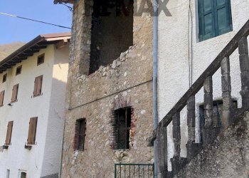 Edificio all\'aperto - Rustico via Bagattini di Sopra
3, Posina - foto 3